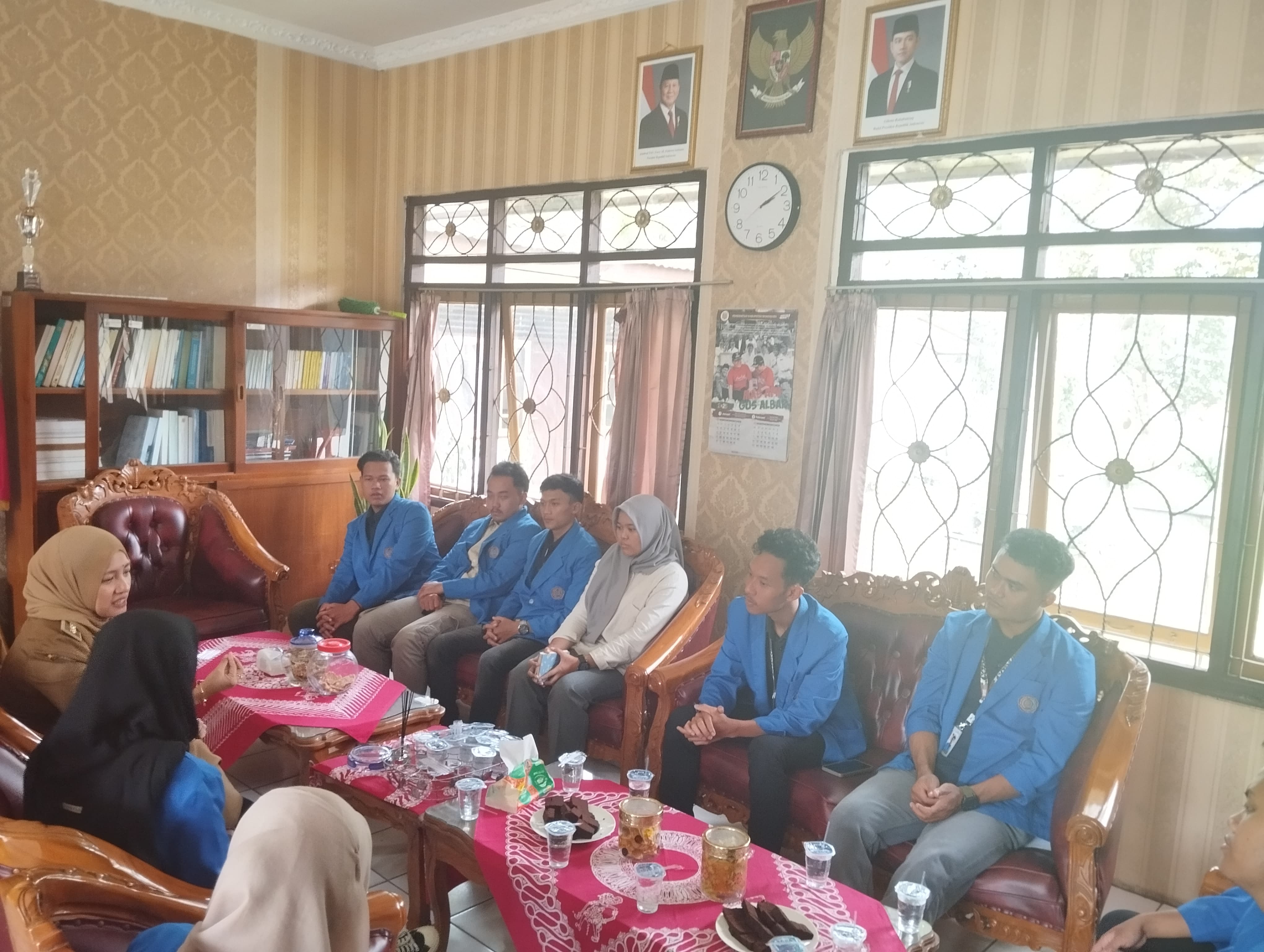 diskusi-bersama-perwakilan-mahasiswa-kkn-ump-purwokerto