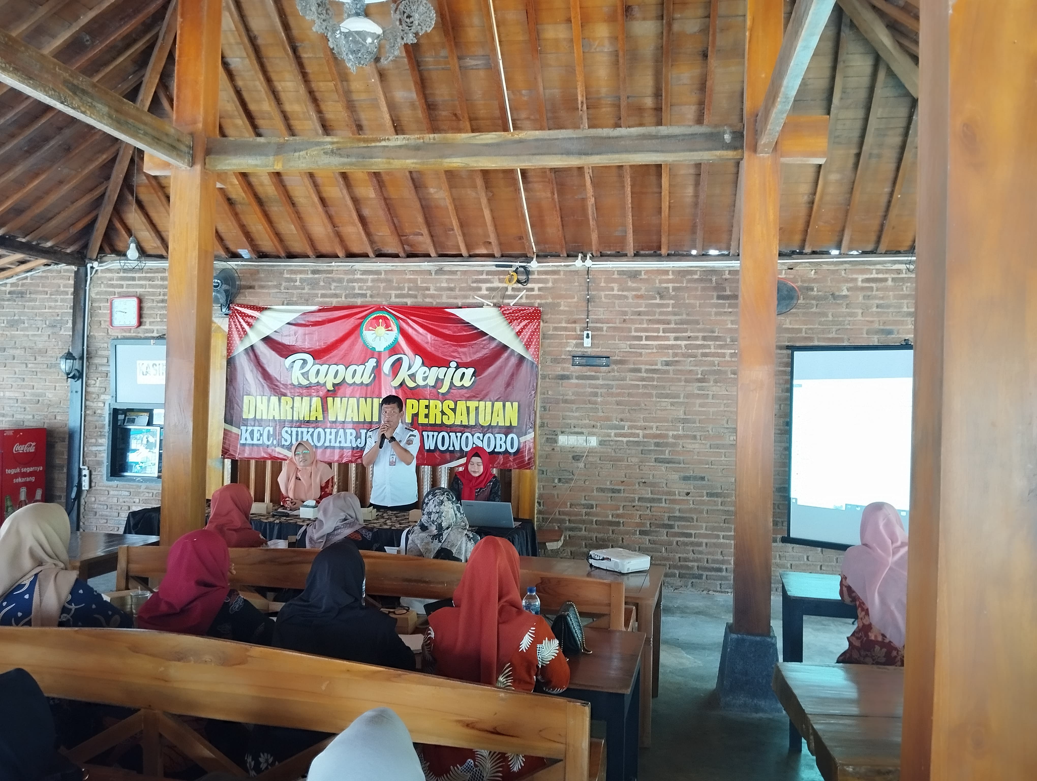 rapat-kerja-dharma-wanita