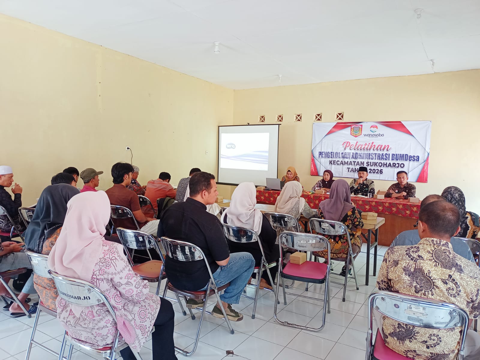 PELATIHAN PENGELOLAAN ADMINISTRASI BUMDES