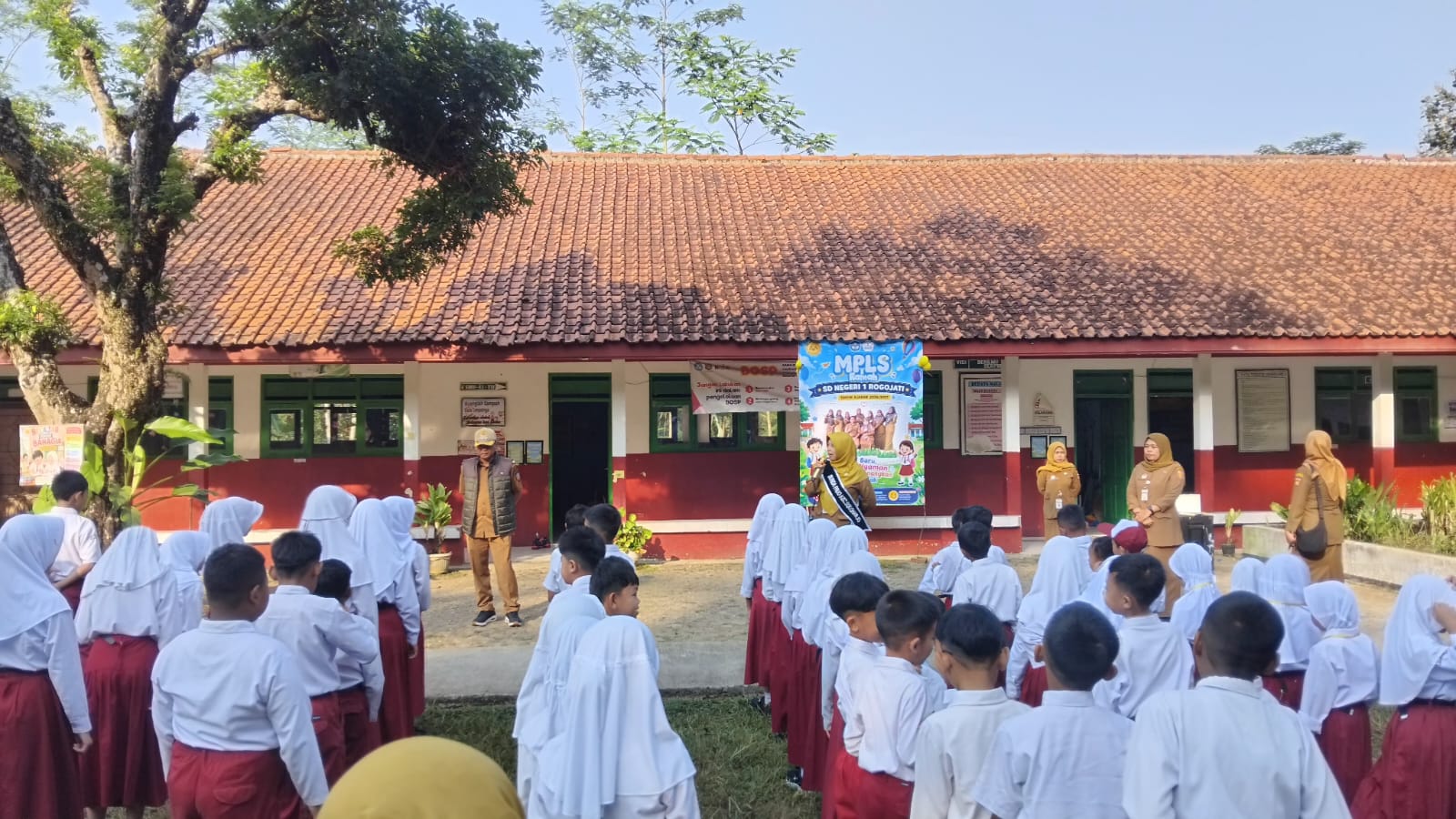 MONITORING MPLS SISWA SEKOLAH DASAR